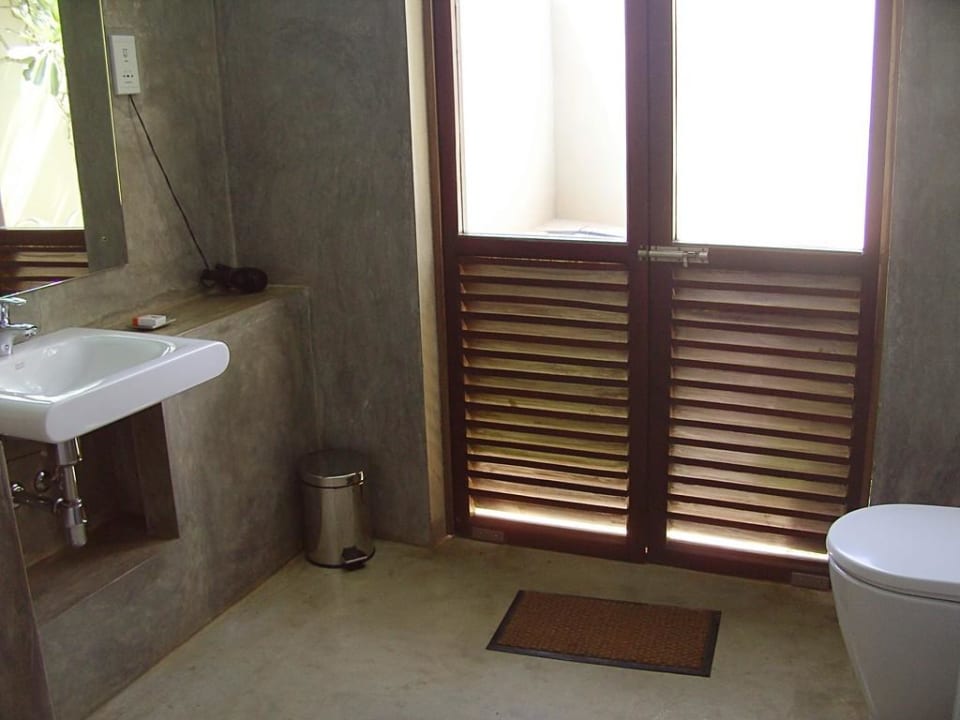 Zimmer mit Privatpool und Außendusche Hotel Mandara Resort