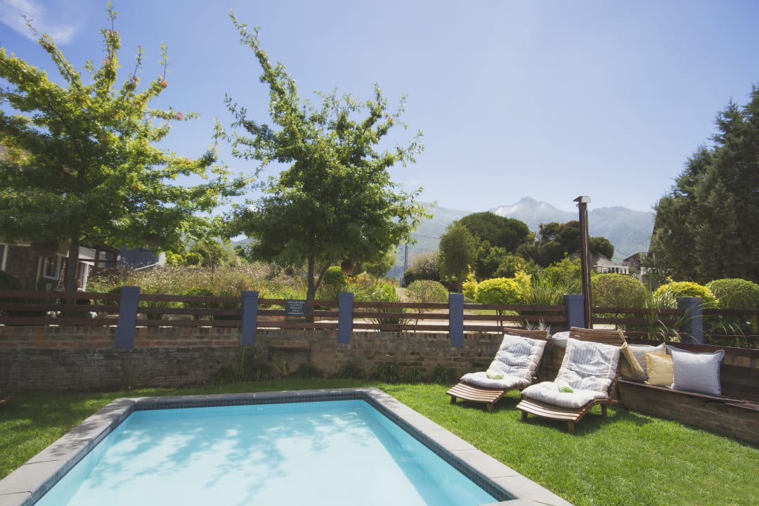 Pool Guest House A Hilltop Country Retreat