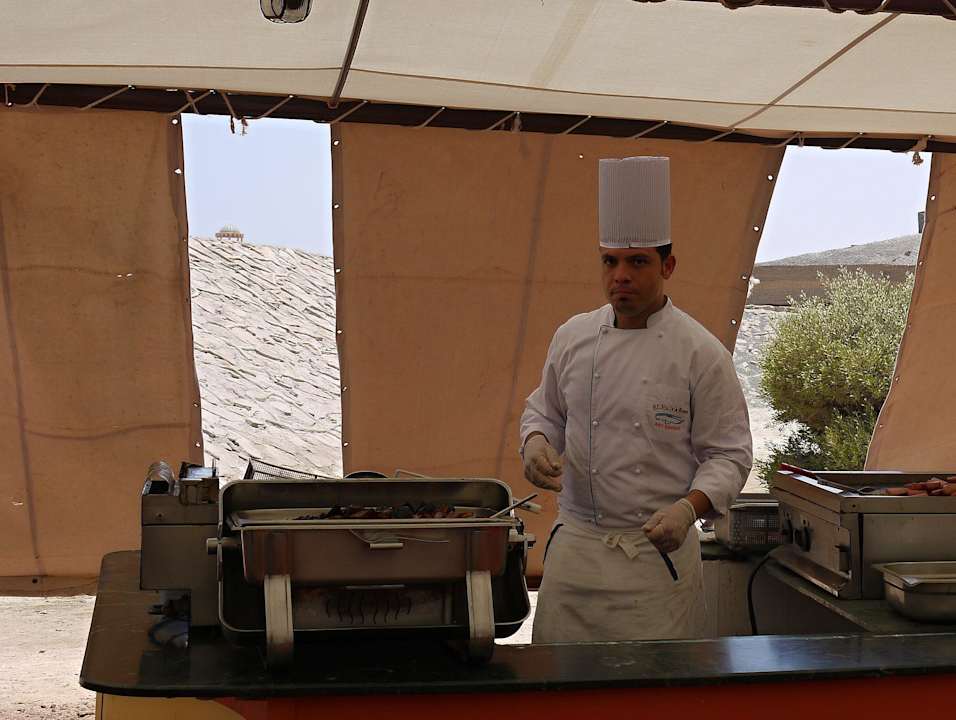 Máte hlad? Malikia Resort Abu Dabbab