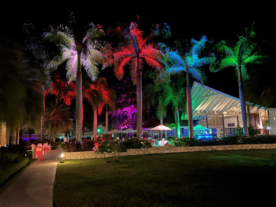 Außenansicht Viva V Samana by Wyndham – Adults Only