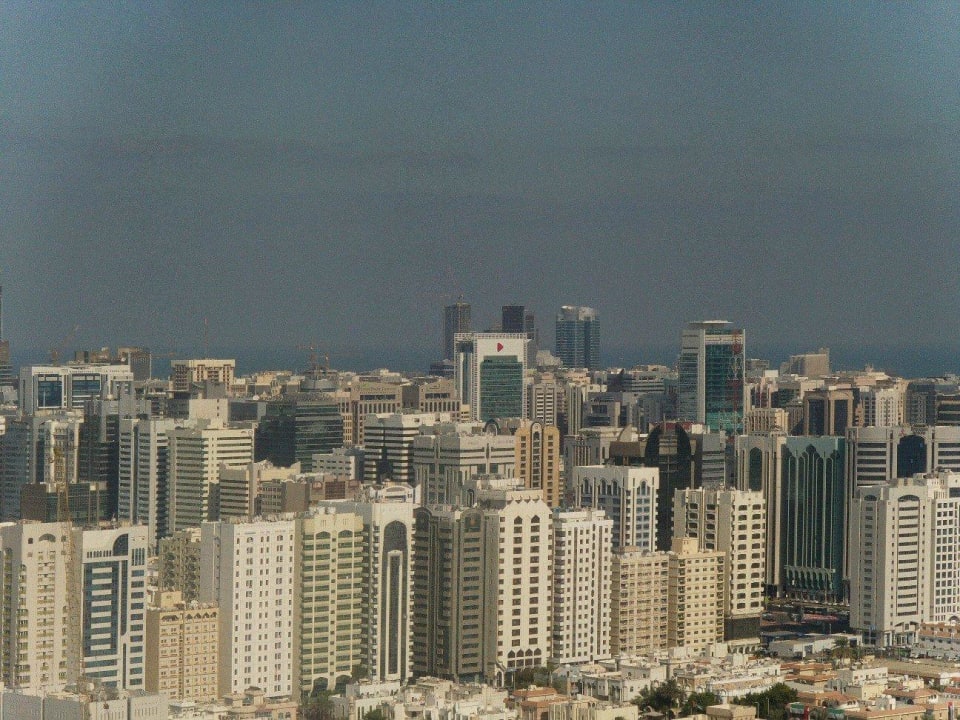 Ausblick aus Zimmer 21. Etage bzw. Pool 31. Etage Grand Millennium Al Wahda Abu Dhabi