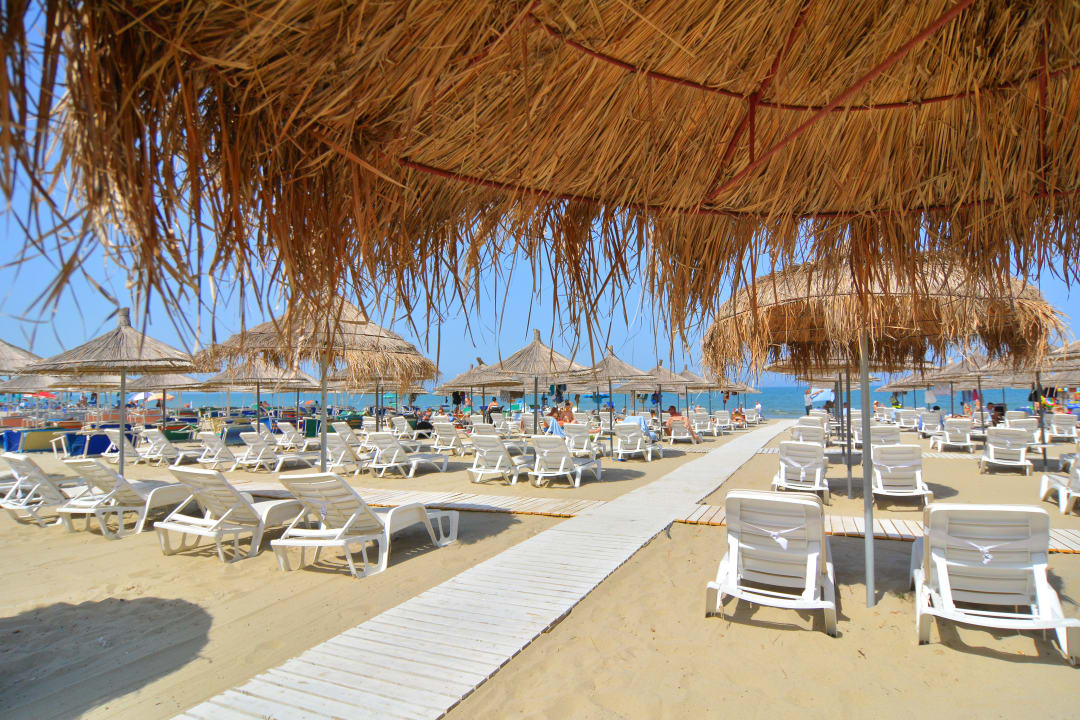 Strand Sandy Beach Resort