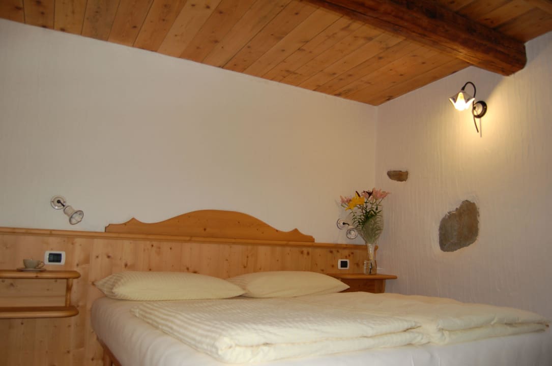 "Stanza Tripla" B&B Maso Santa Maria (Strembo) • HolidayCheck (Trentino ...