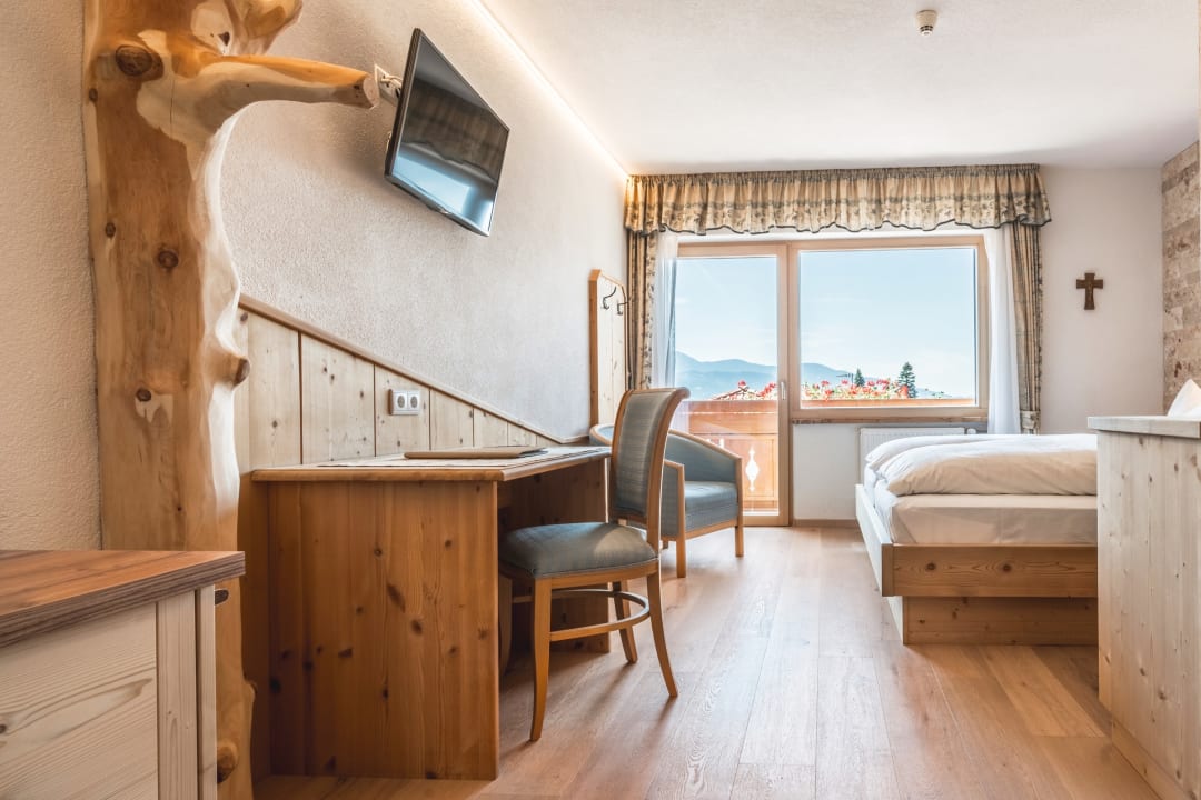 "Zimmer" Mineralienhotel Natznerhof (Naz-Sciaves / Natz-Schabs