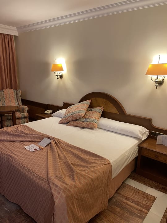 Zimmer Hotel Serrano Palace