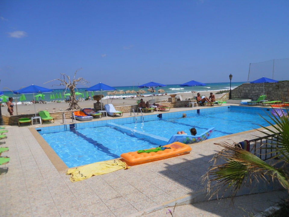 Mniejszy basen Golden Beach Rethymnon