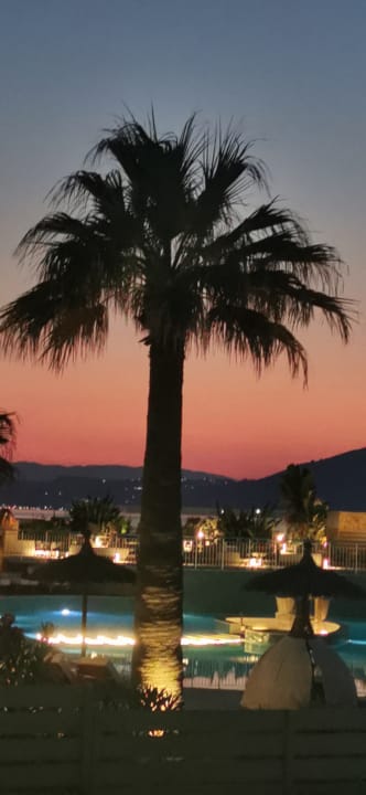Pool Hydramis Palace Beach Resort
