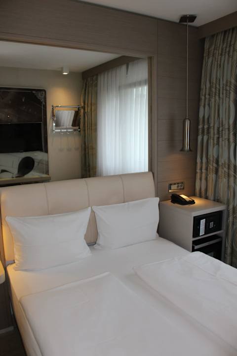 Zimmer TITANIC Comfort Berlin Mitte