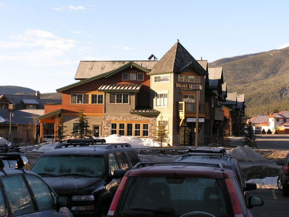 Gegenüber Ramada by Wyndham Frisco