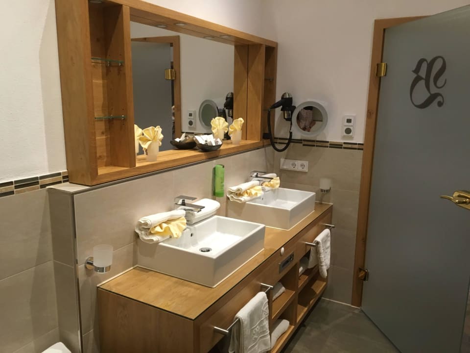 Bad Parkhotel Burgmühle