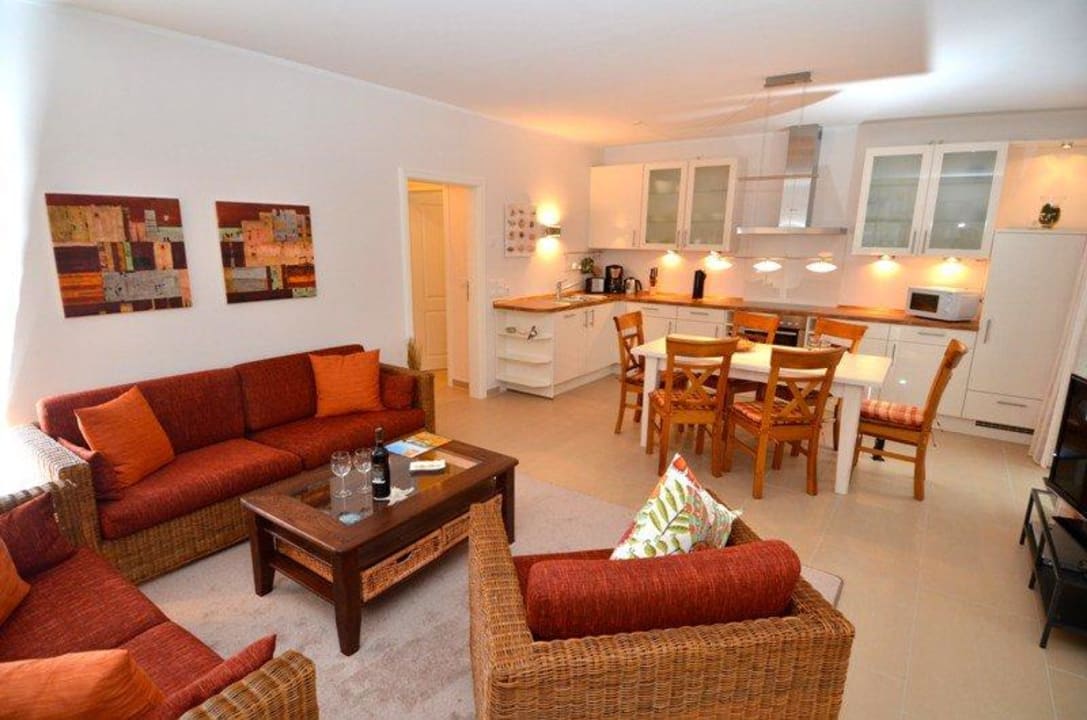 WG - Wohnzimmer mit Küchenzeile Villa Annika - Apt. 11