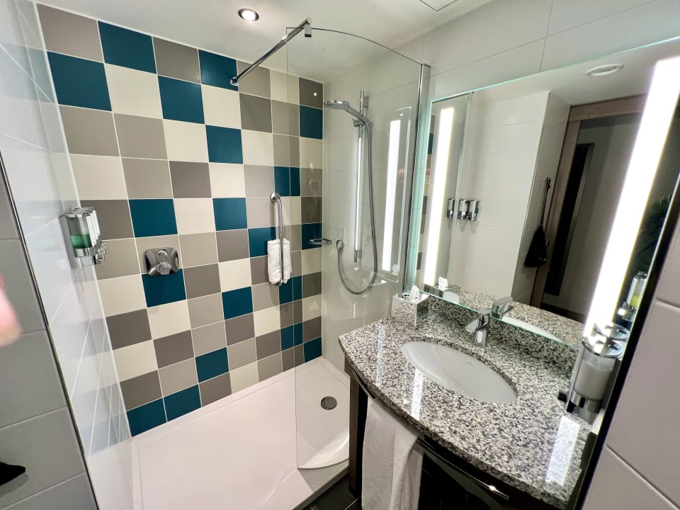Zimmer Hampton by Hilton Düsseldorf City Centre