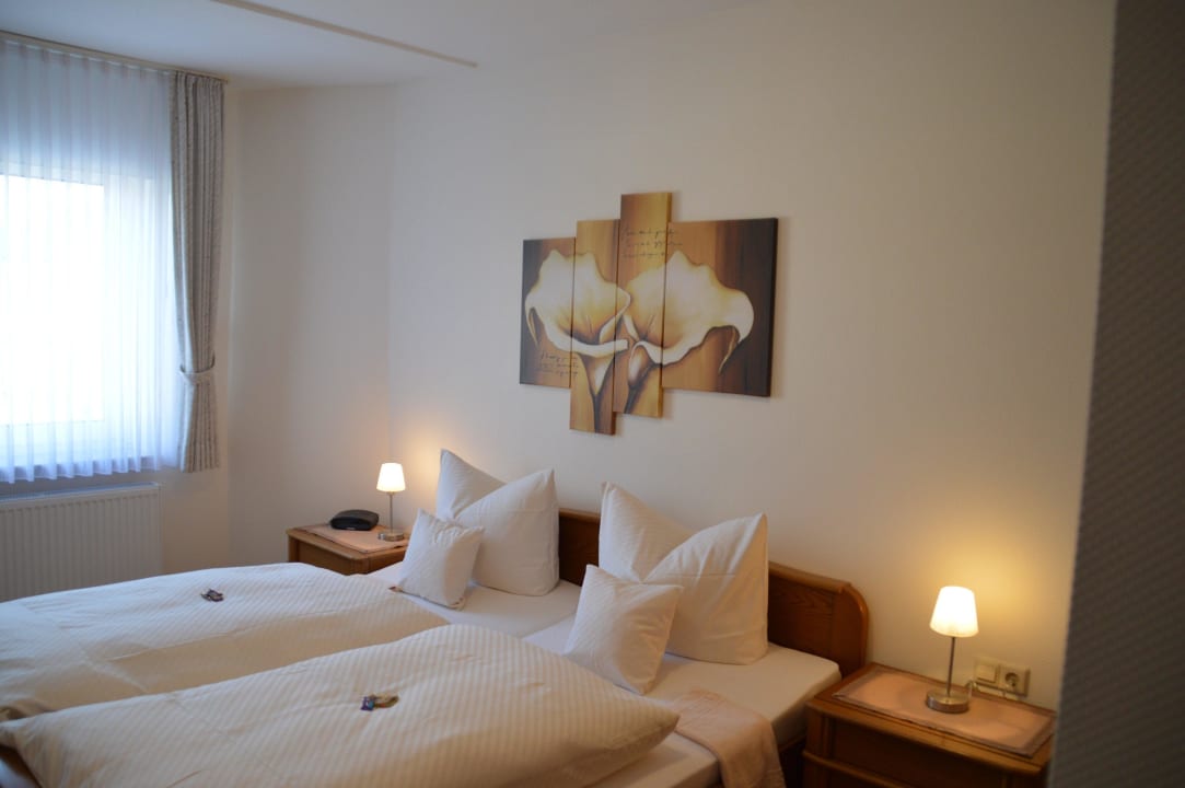 Schlafzimmer Fewo 3 Gasthof Pension und Fewos Zur Zweere