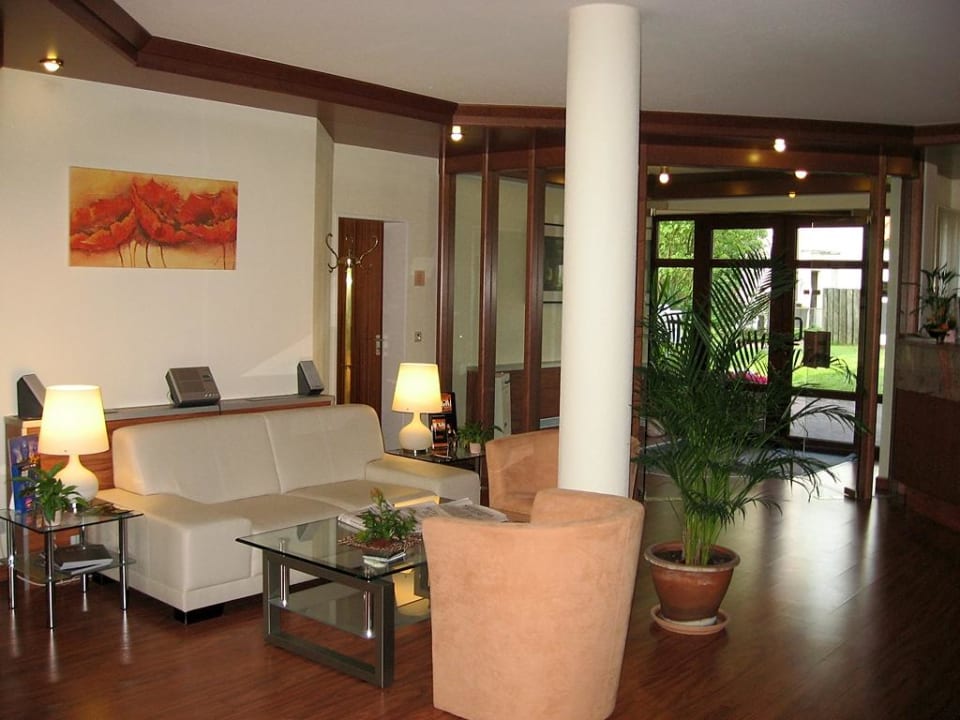 Lobby Hotel Flora Stuttgart - Möhringen