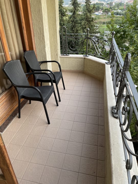 Zimmer Dinasty Hotel