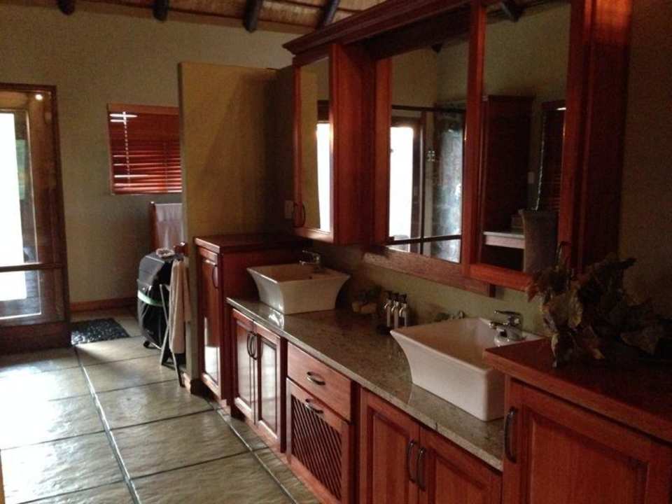 Bad Hotel Arathusa Safari Lodge