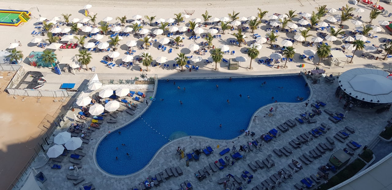 Pool Hampton by Hilton Marjan Island