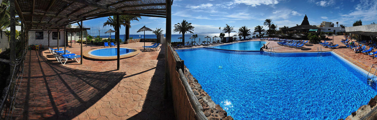 Poolanlage SBH Hotel Royal Monica