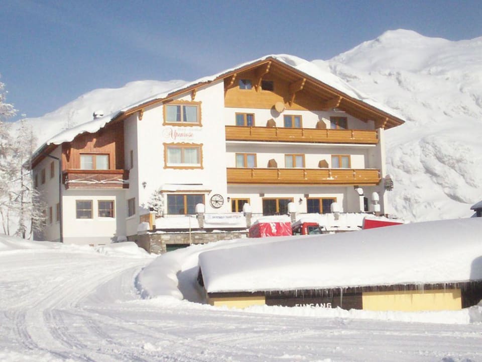 Aussenaufnahme Hotel Alpenrose