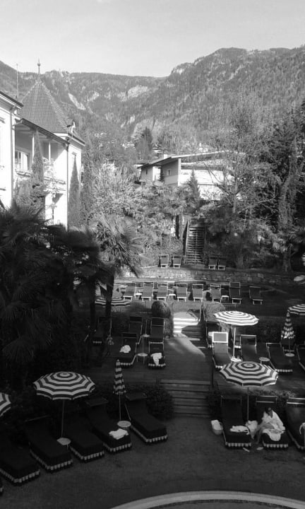Verschiedene Ruheterrassen Hotel Villa Irma