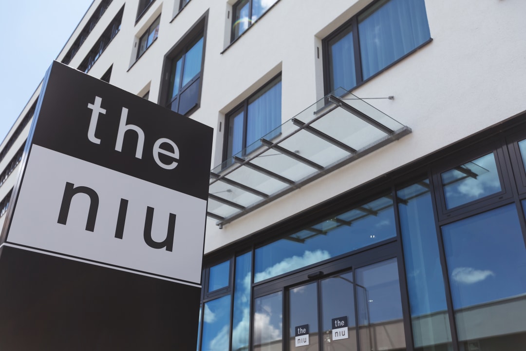 Außenansicht Holiday Inn - the niu, Form Stuttgart Feuerbach