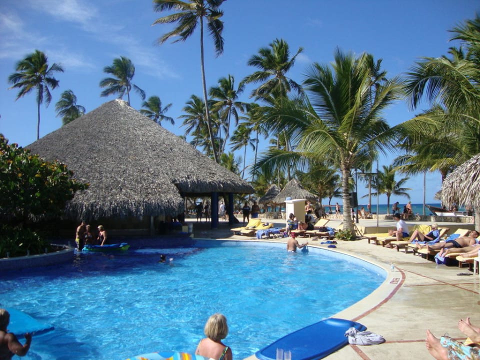 Poolbar Wyndham Alltra Punta Cana