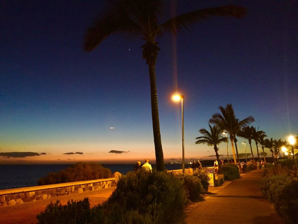 Strand Promenade vor dem Hotel Hotel Riu Gran Canaria