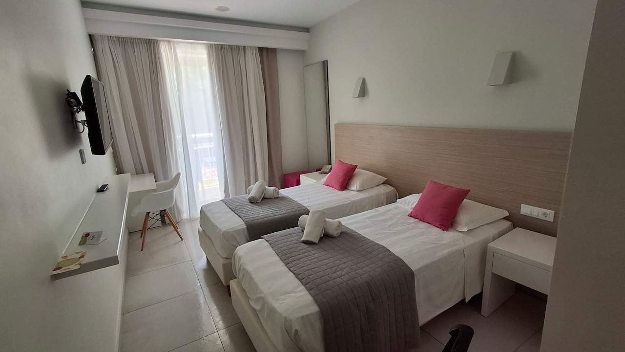Zimmer Nasos Hotel & Resort