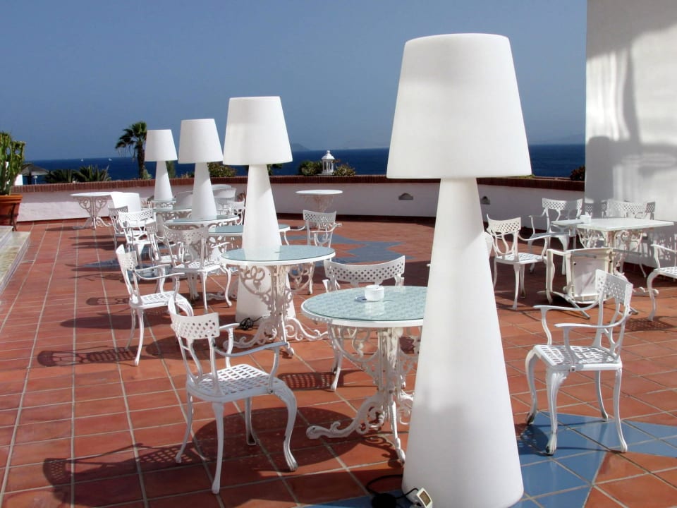 Außenbereich der Lobbybar H10 Timanfaya Palace - Adults only