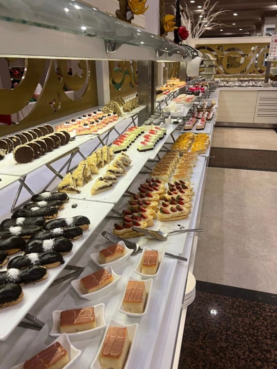Gastro Dream World Palace Hotel