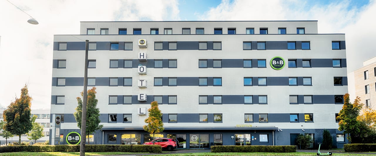 Außenansicht B&B HOTEL Wiesbaden-Hbf