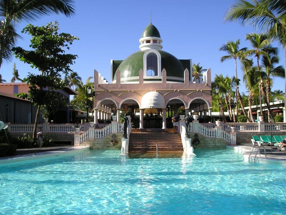 Poolanlage vom Feinsten Hotel Riu Bambu