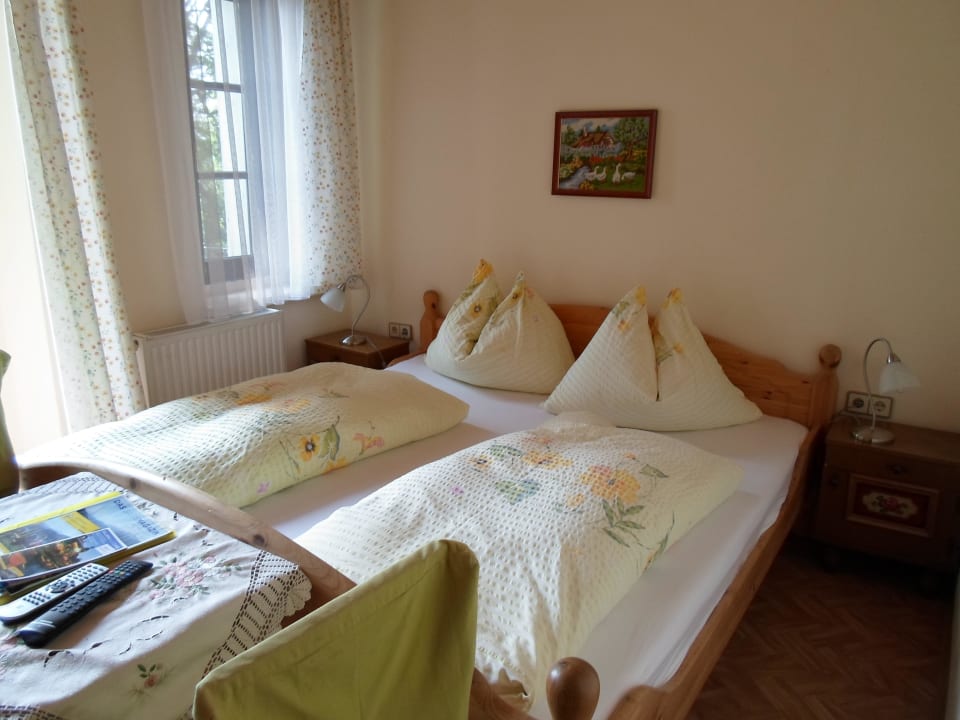 Sehr schönes sauberes Zimmer Lindenhof Velden
