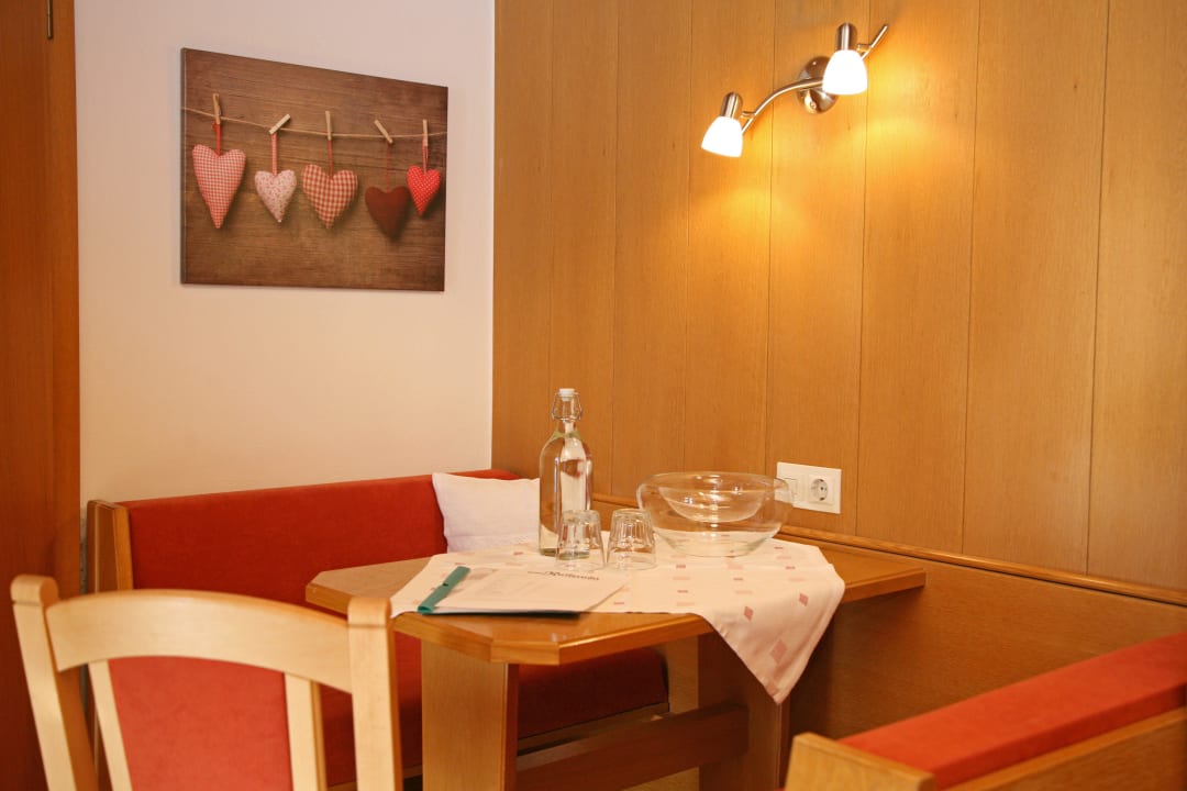 Sitzecke Economydoppelzimmer Gästehaus beim Nuihausa