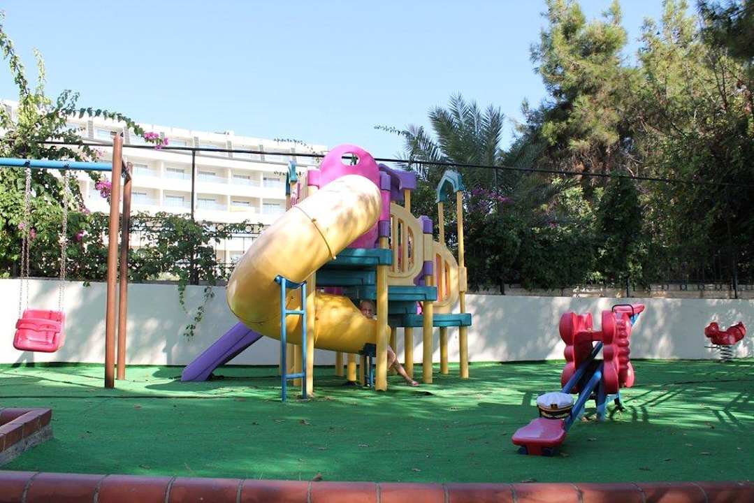Детская площадка Aska Bayview Resort