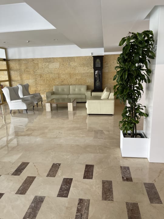 Lobby CM Playa del Moro