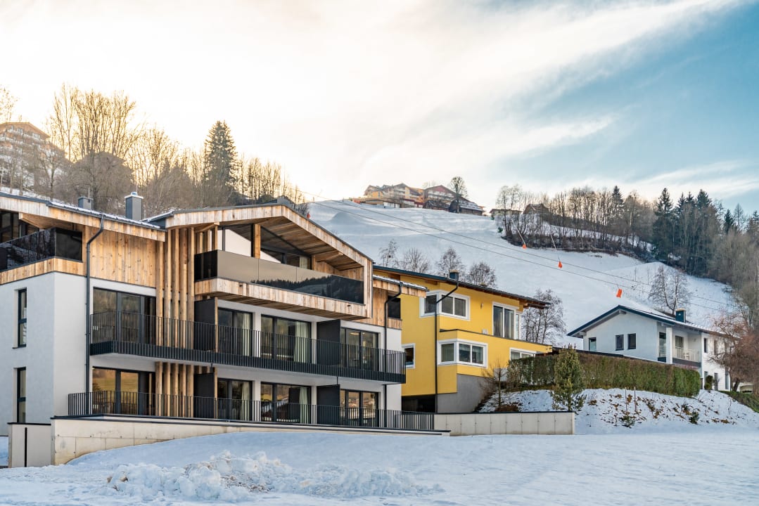 Außenansicht Appartements Wehrhof - direkt an der Gondelstation Planai West in Schladming