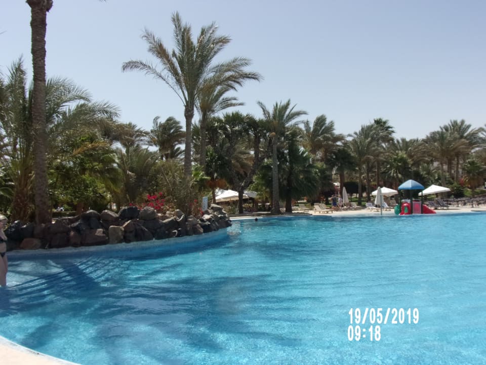 Pool Brayka Bay Resort