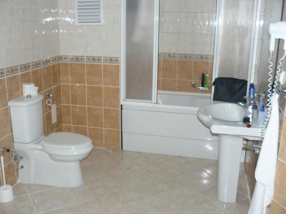 Bad Club Turtas Beach Hotel