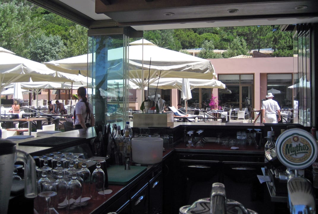 Poolbar des Rosa Bella Ithea Suites Hotel