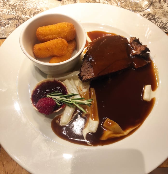 Gastro Hotel Feuriger Tatzlwurm