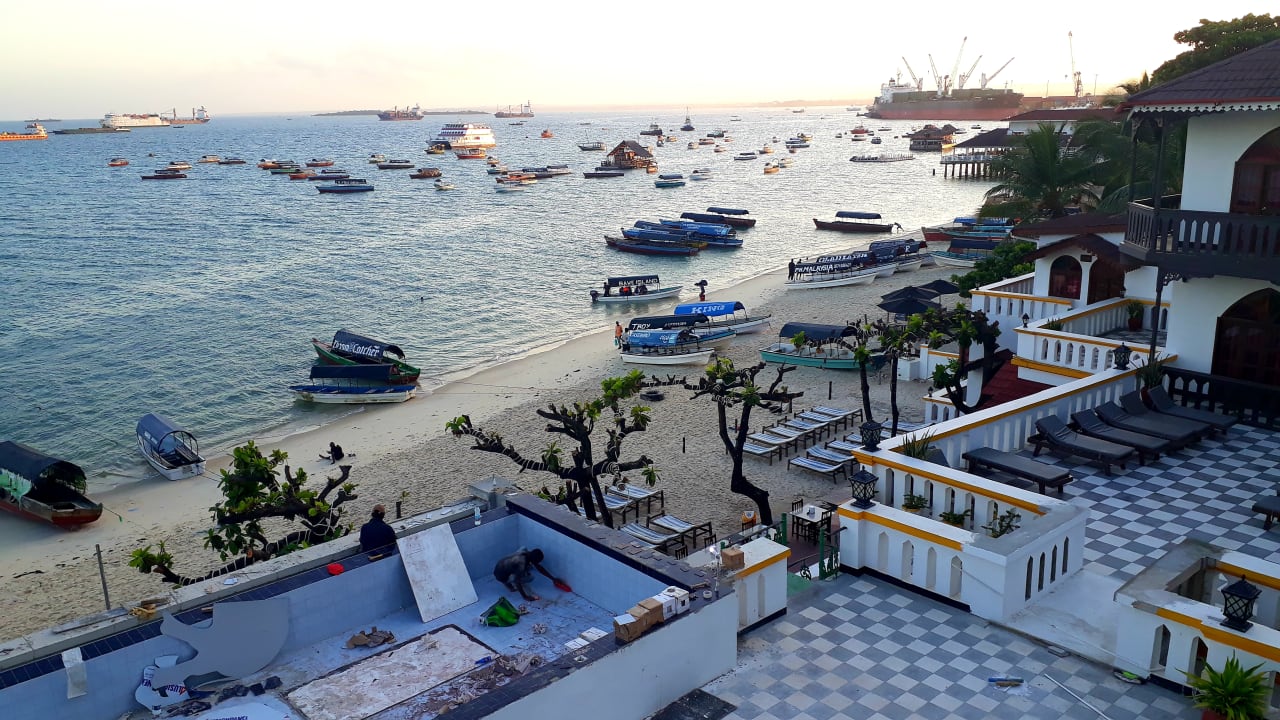 Strand Tembo House Hotel And Apartments