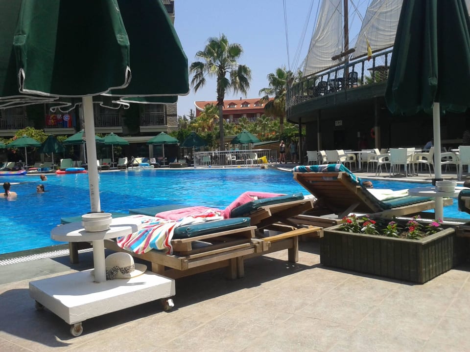 Blick vom Pool 2 Can Garden Resort
