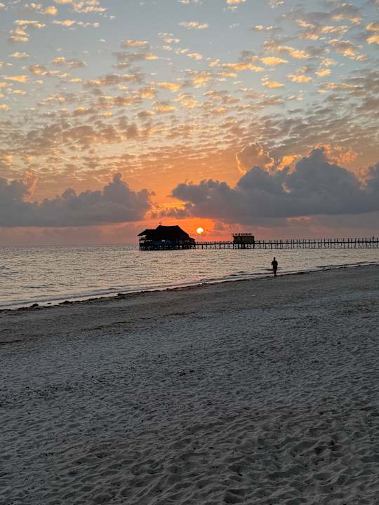 Strand Hotel Kiwengwa Beach Resort