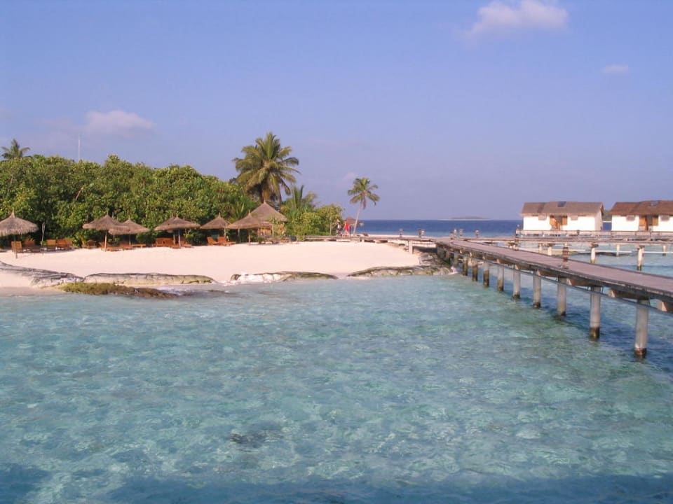 Vor den Wasserbungis NH Collection Maldives Reethi Resort