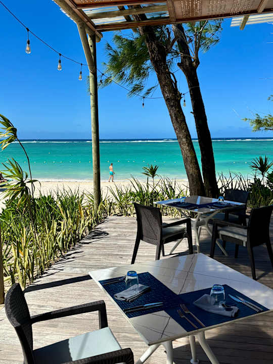 Strand Crystals Beach Resort Belle Mare, a member of Radisson Individuals