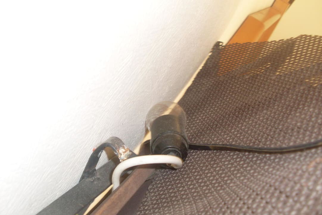 Lampe über dem Bett Hotel Djerba Resort