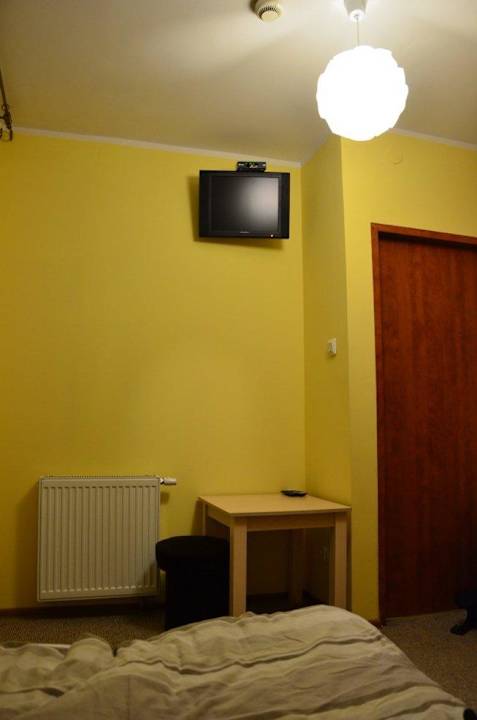 Wnętrze pokoju jednoosobowego Niezapominajki Gästezimmer