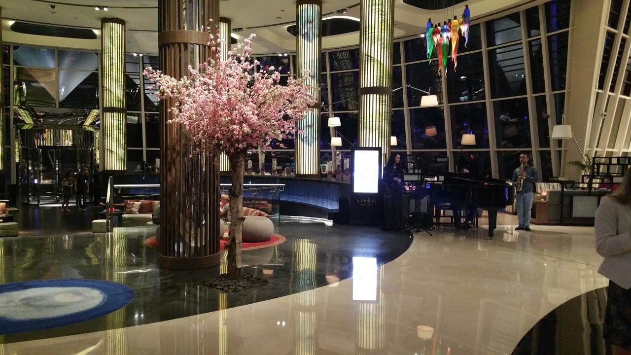 Lobby Jumeirah Beach Hotel