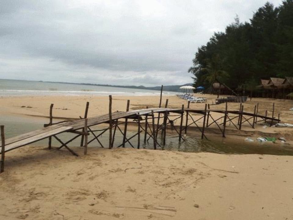 Brücke zum White Sand Beach Kantary Beach Hotel - KHAO LAK
